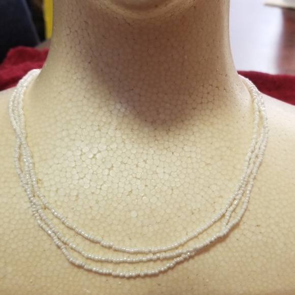 Necklace with small white beads - Picture 1 of 2